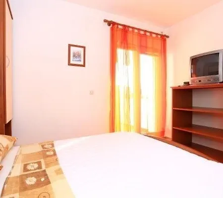 Apartmán In With Sea View, Terrace, Air Conditioning, Wifi 4675-4